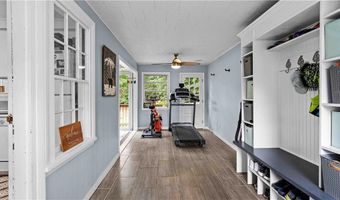 74 Algonquin Rd, East Providence, RI 02916