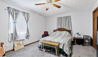 243 Plainview Dr, Avon, IN 46123