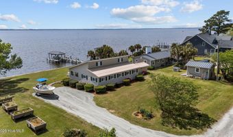 66 E North Shore Ln, Arapahoe, NC 28510