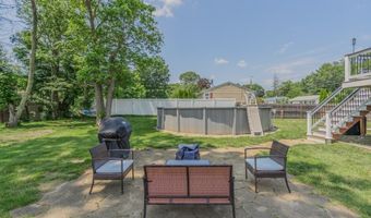136 Youngs Ave, Coventry, RI 02816