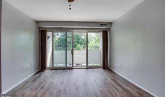 5614 BLOOMFIELD Dr 204, Alexandria, VA 22312