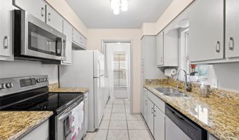 222 WINDMEADOWS St 222, Altamonte Springs, FL 32701