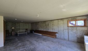 30 Alum Creek Rd, Aladdin, WY 82710