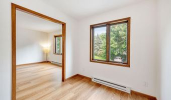 4515 Thurston Ln E, Fitchburg, WI 53711