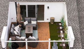 2949 Aughton Rd, Ann Arbor, MI 48105