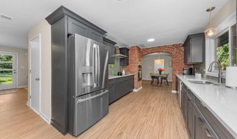 3446 Charing Cross Rd, Ann Arbor, MI 48108