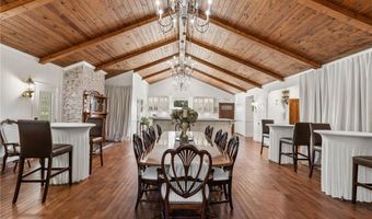 115 S Main St, Adairsville, GA 30103