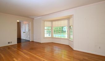6820 COLBURN Dr, Annandale, VA 22003
