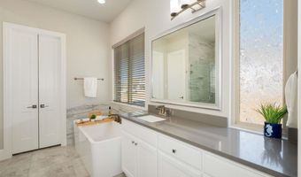 1040 Sugar Bars Dr, Lucas, TX 75002