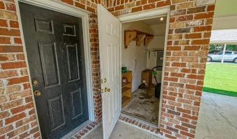 1352 Harwich Dr, Baton Rouge, LA 70820