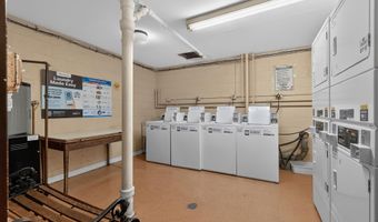 86 W 33RD St 211, Bayonne, NJ 07002