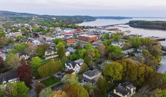20 Albert Mdw, Bar Harbor, ME 04609