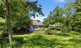 32 Briarwood Rd, Lincoln, RI 02865