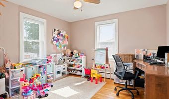 142 Mowry Ave, Cumberland, RI 02864