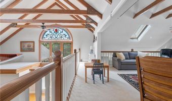 30 Middle Rd, East Greenwich, RI 02818