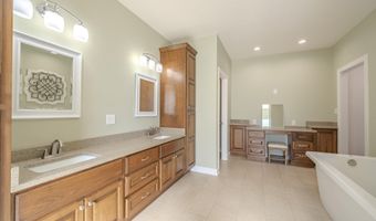 170 KIRK Cv, Adamsville, TN 38310