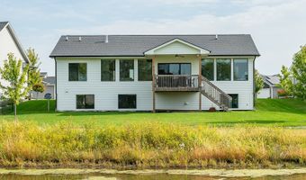 526 Sunset Dr SE, Altoona, IA 50009