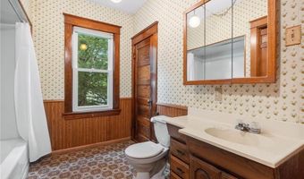 340 Excelsior Ave N, Annandale, MN 55302