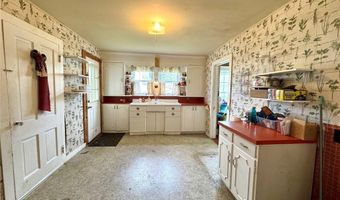 41 Brooklyn St, Angelica, NY 14709