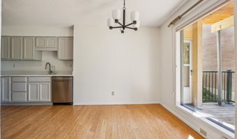 1400 SE LAVA Dr 6, Milwaukie, OR 97222