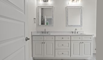 124 Court Unit # 206 St 206, Bay St. Louis, MS 39520