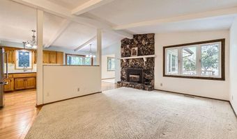 211 Mckinley St, Anoka, MN 55303