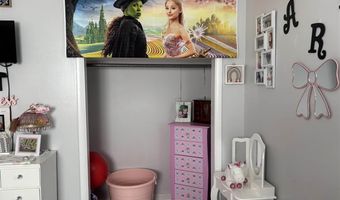 202 W Walnut St, Bainbridge, IN 46105