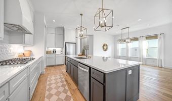 102 Observation Dr W, Aledo, TX 76008