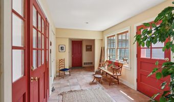 2473 Mt Hope Rd, Dodgeville, WI 53533