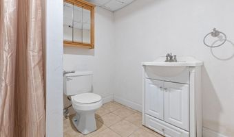 69 Hale St 1, Beverly, MA 01915