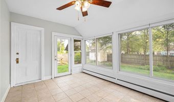 50 Piedmont St, Cranston, RI 02910