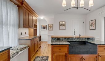 85 Bedford St, Bath, ME 04530