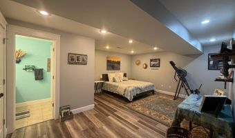 32 Red Maple Ct, Batesville, IN 47006