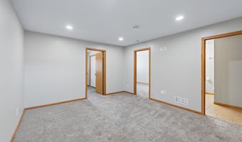 5342 140th Ave NW, Anoka, MN 55303
