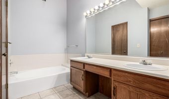 4207 S Granby Ct A, Aurora, CO 80014