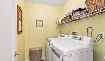 21 ORCHID Ln, Barnegat, NJ 08005