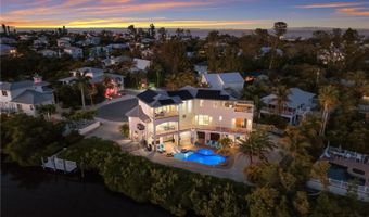 313 HAMMOCK Cir, Anna Maria, FL 34216