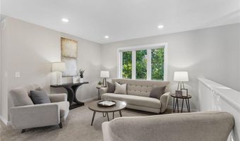 426 Taylor St, Anoka, MN 55303