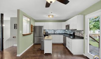 211 W 4th St, Auburn, KS 66402