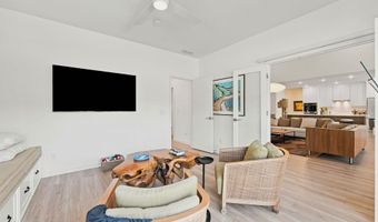 2104 Golfview Dr, Auburn, IN 46706