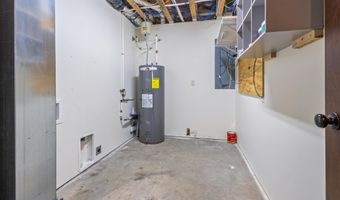 2020 S Lawson St, Aberdeen, SD 57401