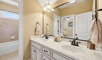 2612 Whistleberry Ct, Apex, NC 27539