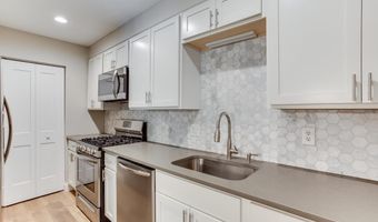 304 FORBES St A, Annapolis, MD 21401