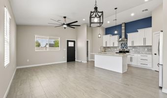 16 E Davis Ln, Avondale, AZ 85323