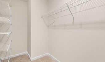 950 Misty Creek Dr, Aberdeen, NC 28315