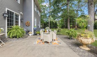 470 Sylvan Ct, North Kingstown, RI 02874