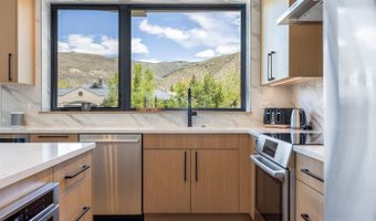 42 Riverfront Ln 207, Avon, CO 81620