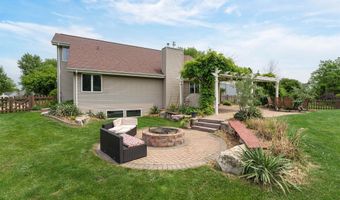 2539 W SUNNYVIEW Cir, Appleton, WI 54914