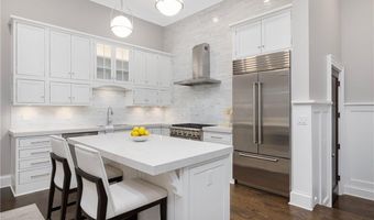 50 School St 5, Newport, RI 02840