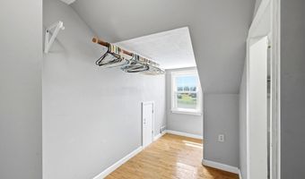 115 Poplar St, Agawam, MA 01030